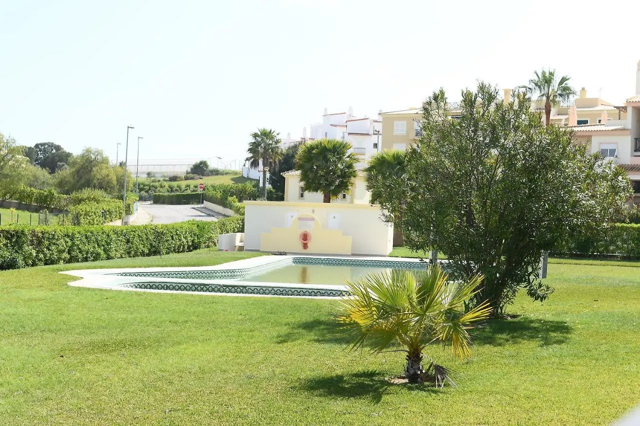 Pool And Garden Village-Near Beach Albufeira Apartment